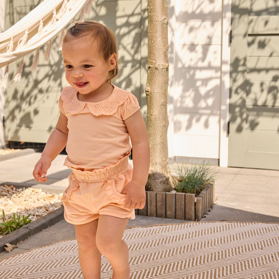 Dirkje | Girls Jogging Shorts | Peach