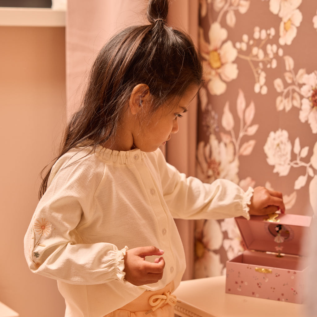 Dirkje | Girls Blouse | Sand Broderie