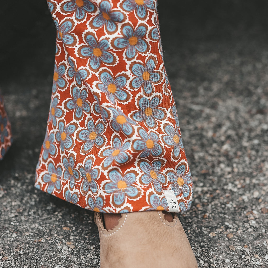 Your Wishes | Spring Flora | Flared Legging